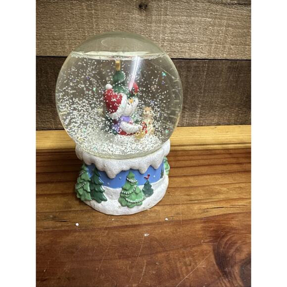 Hallmark Limited Quantity Snow Buddies Snow Globe In Box - Picture 6 of 8